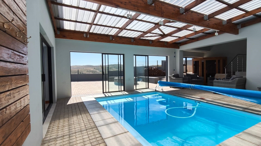 4 Bedroom Property for Sale in Outeniquasbosch Western Cape